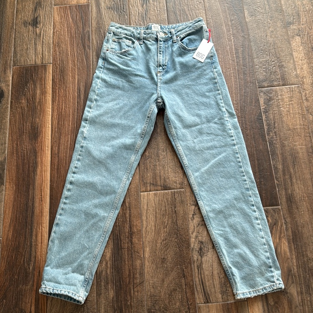 BNWT BDG MOM JEANS